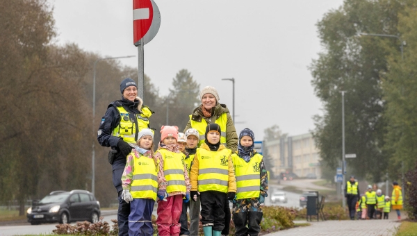 FOTOD Ohutuskõnd juhatas sisse koolieelikute ohutusprojekti 11. hooaja